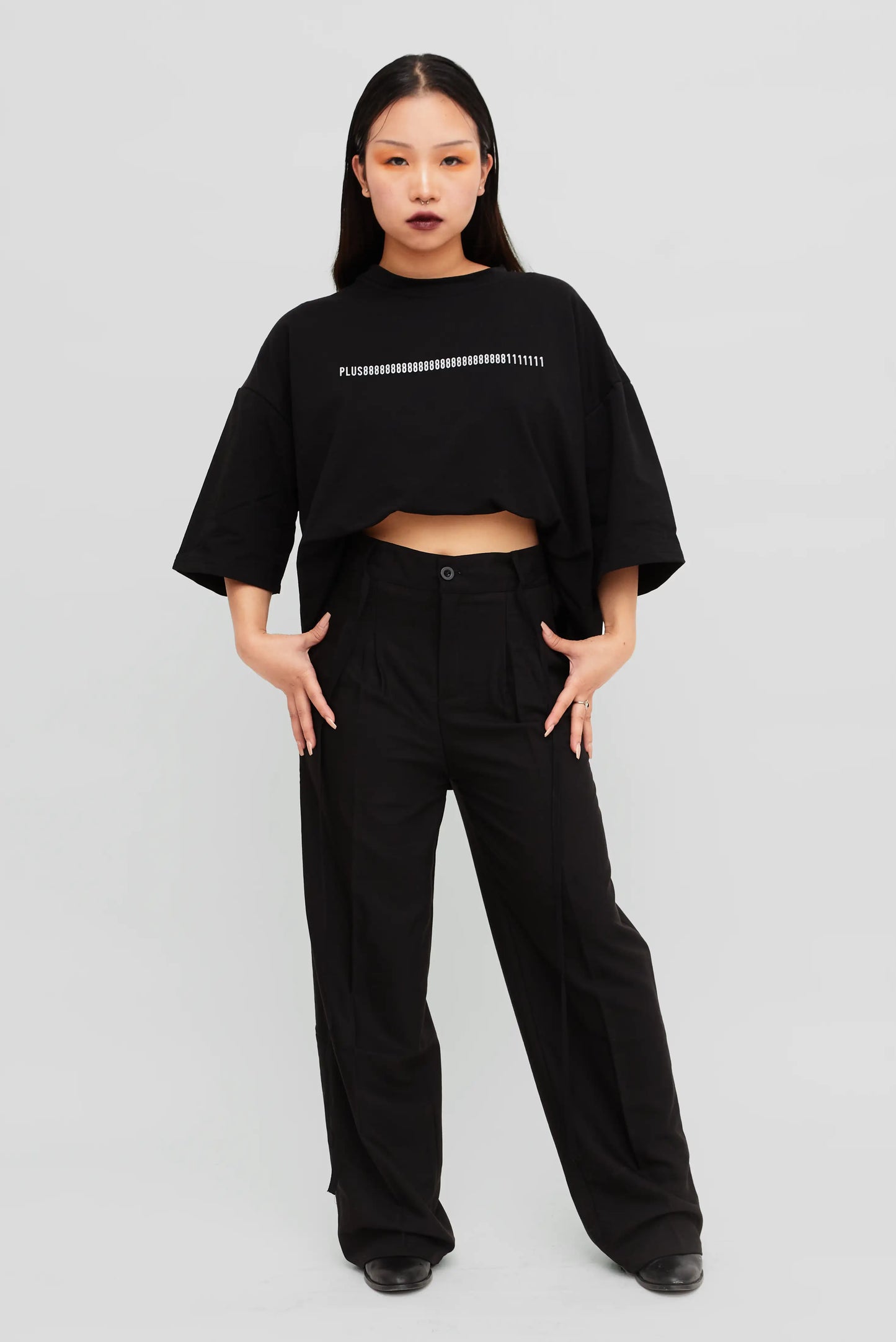 881 CLASSIC T-SHIRT